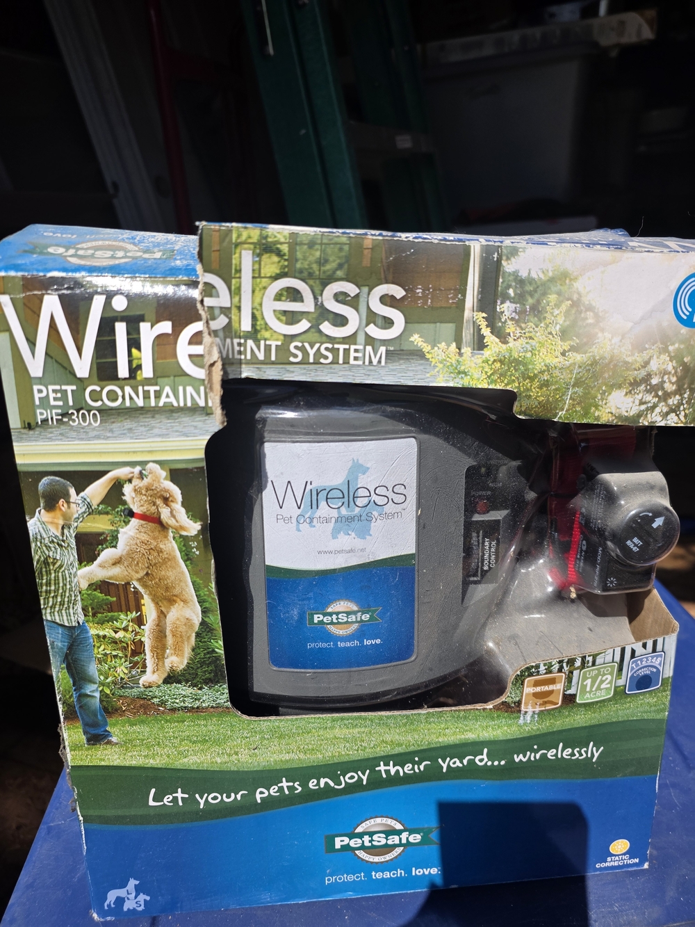 PetSafe Wireless Pet Containment System - Blue/Black